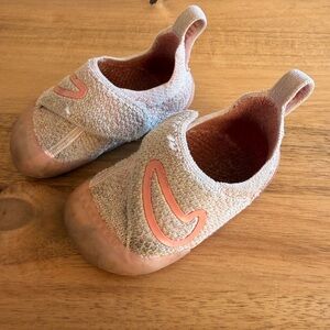 Nike Baby/Toddler Pink Swoosh 6C